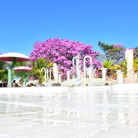 Di Roma Lacqua Caldas Novas Park 24H, Com Roupas De Cama E Banho Luaran gambar
